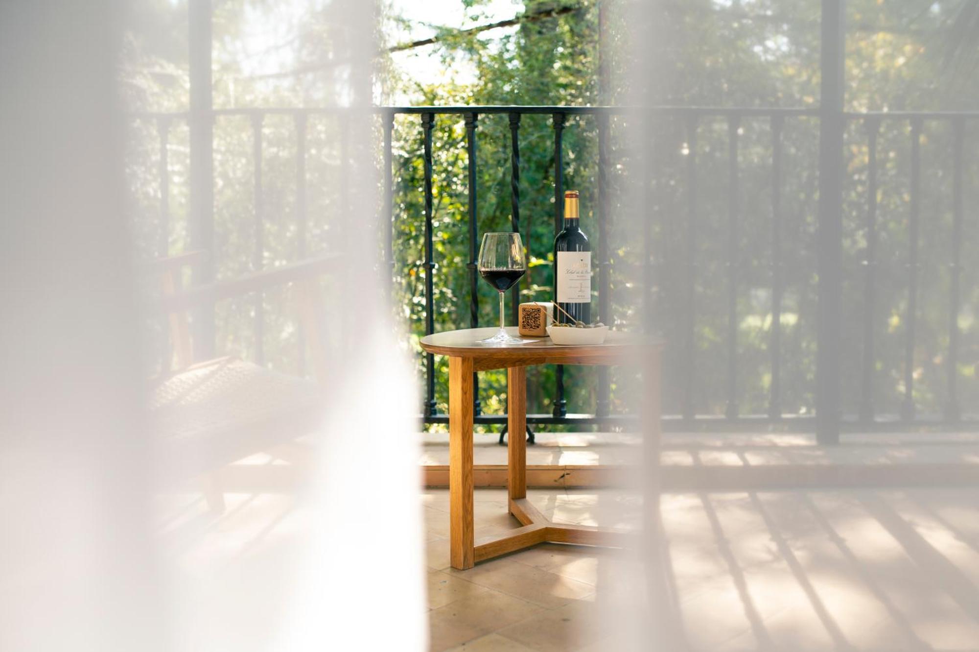 Hotel Legado Alcazar (Adults Only) Seville Ngoại thất bức ảnh