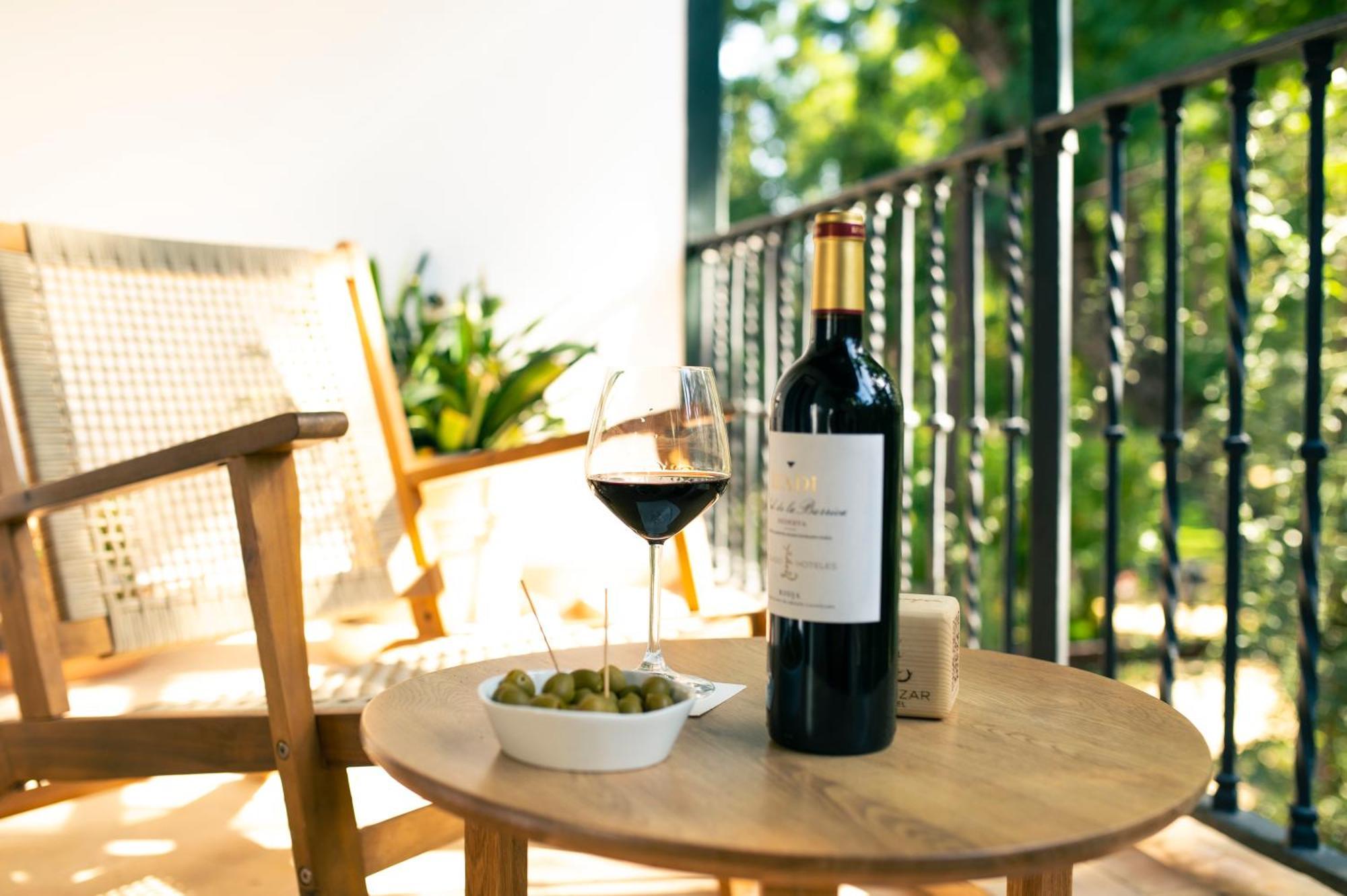 Hotel Legado Alcazar (Adults Only) Seville Ngoại thất bức ảnh