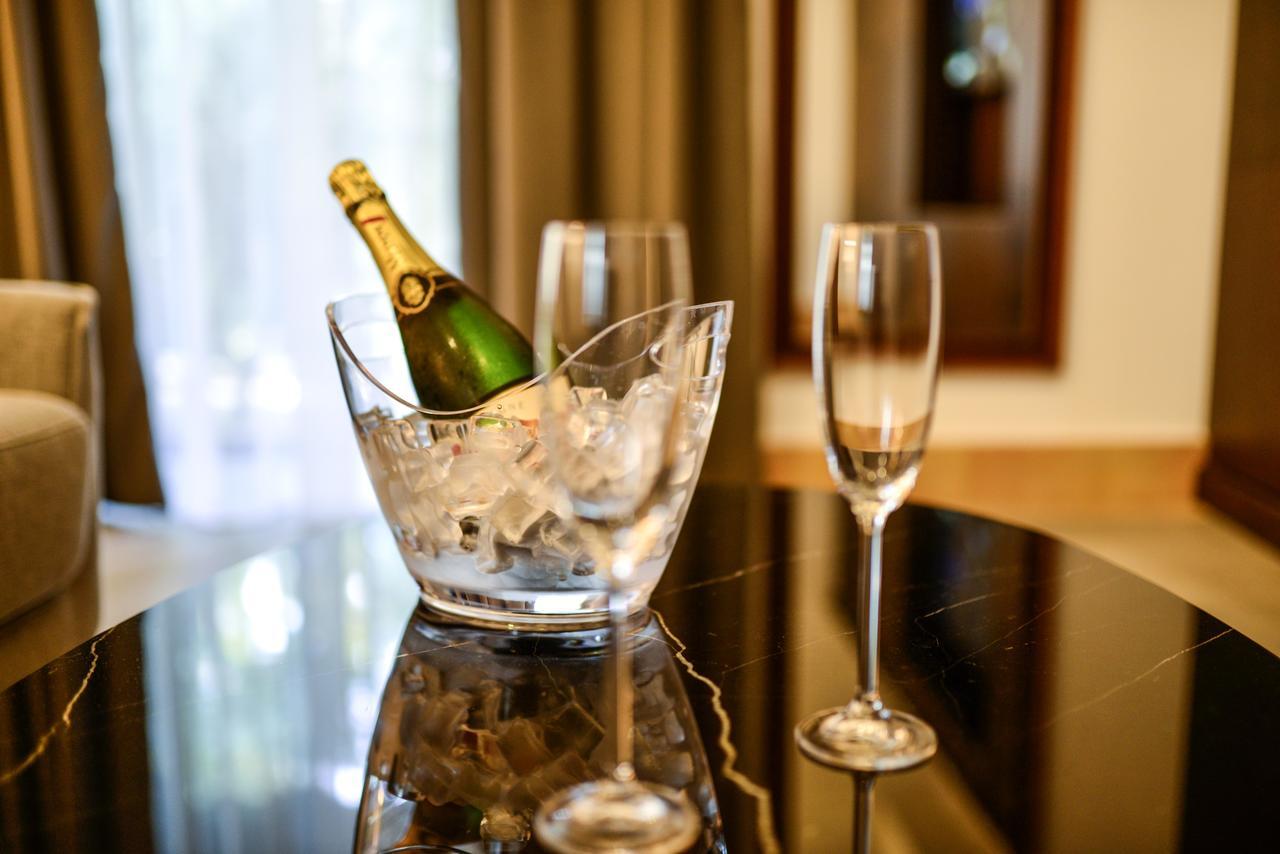 Hotel Legado Alcazar (Adults Only) Seville Ngoại thất bức ảnh