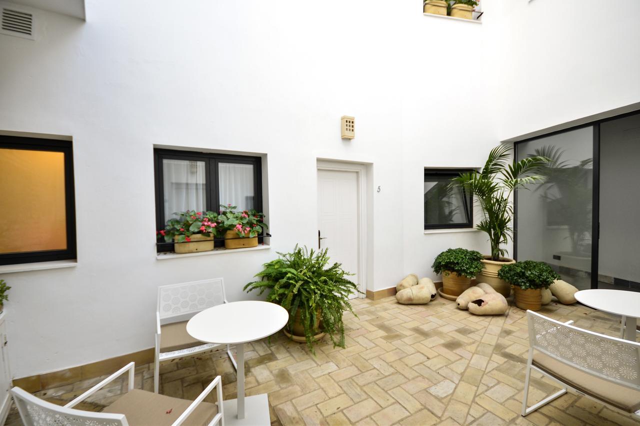 Hotel Legado Alcazar (Adults Only) Seville Ngoại thất bức ảnh